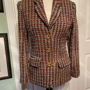 Lorena Conti jacket and skirt